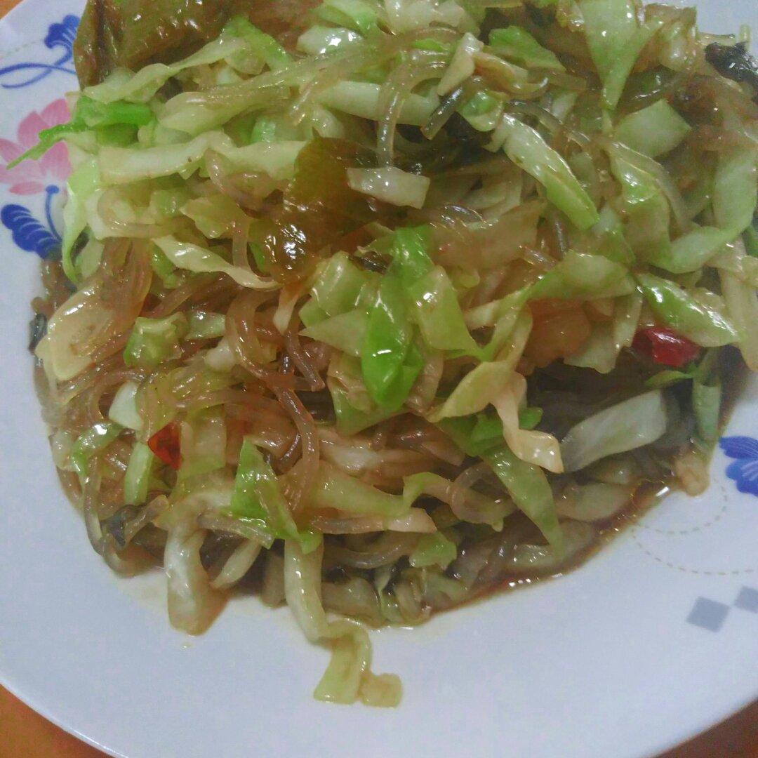 卷心菜炒粉丝 Glass noodles with Cabbage