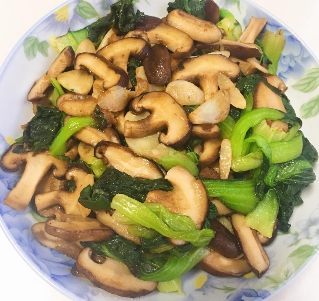 老丁的私房菜-香菇炒油菜