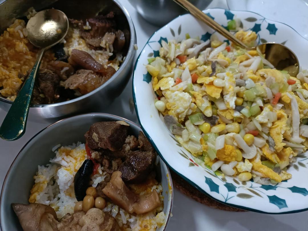 美味的家常菜：红烧猪蹄