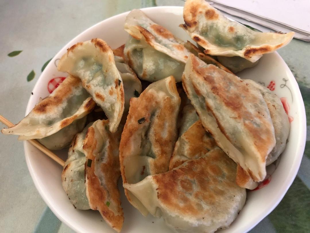 猪肉韭菜饺子