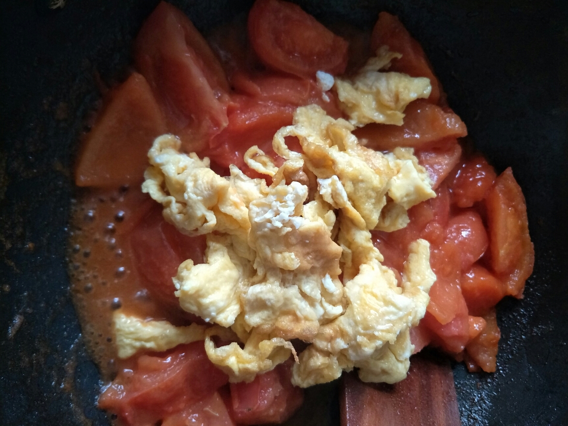 多汁西红柿炒鸡蛋汤的做法 步骤11