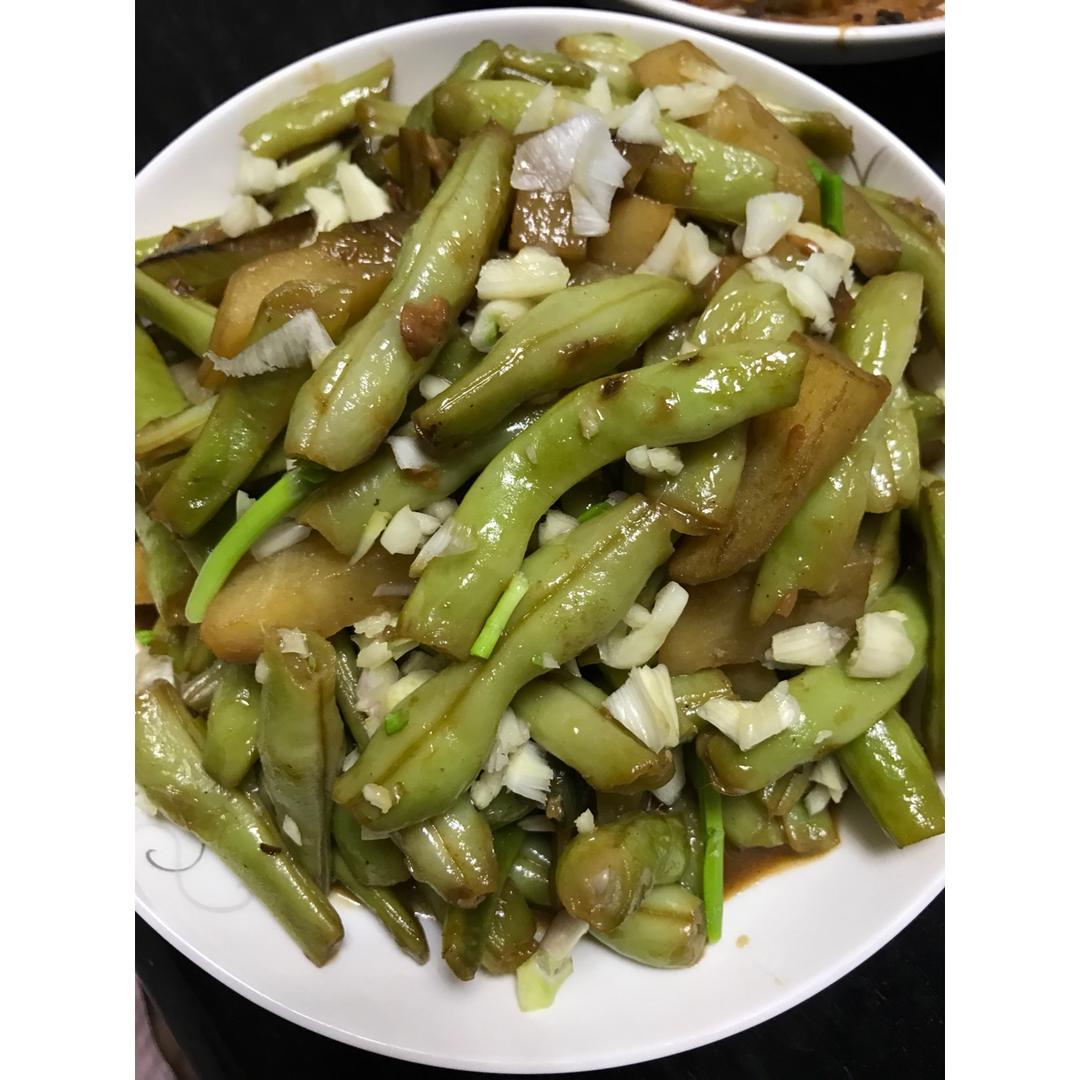 土豆炖豆角