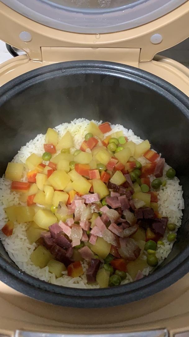 土豆焖饭（电饭锅版）
