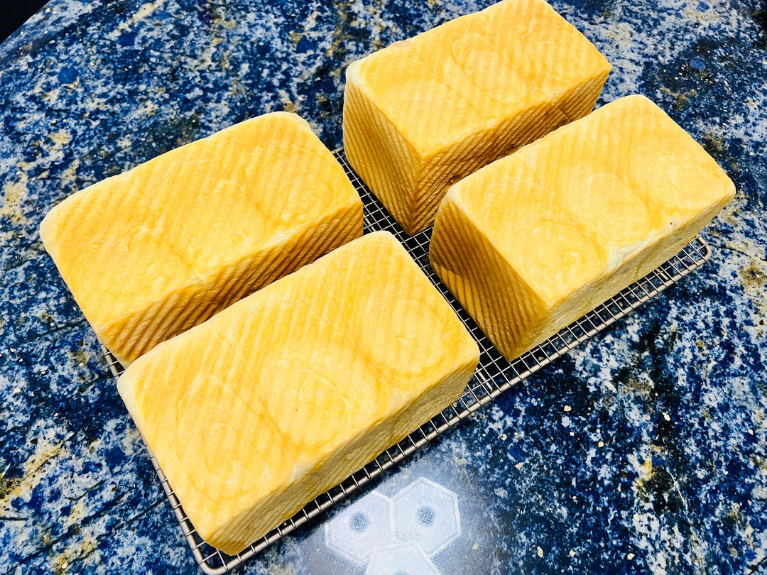 绸缎质感的生吐司 | 林育玮老师经典配方
