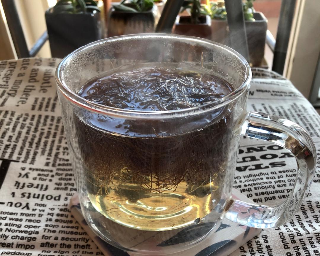 石斛玉米须茶的做法