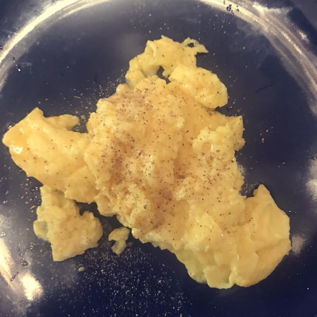 美式炒蛋 scrambled eggs