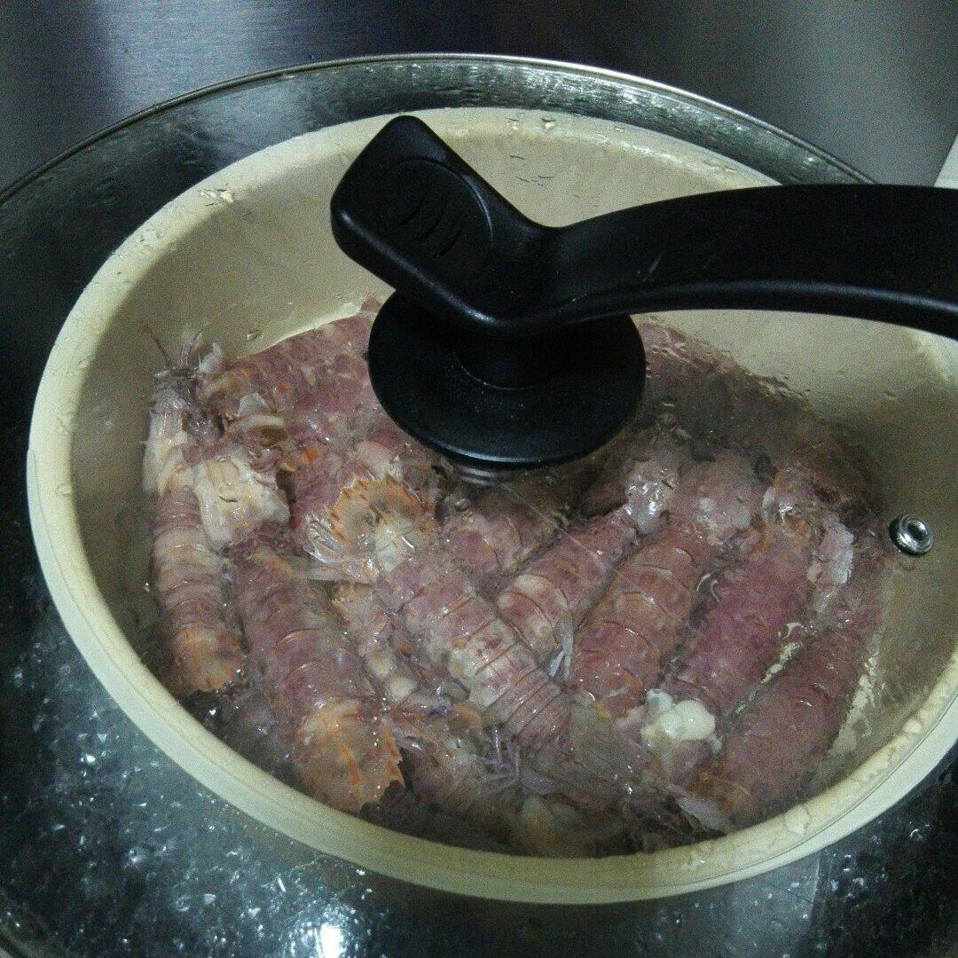 清蒸虾菇