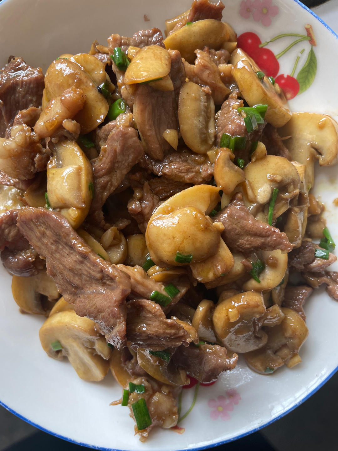 口蘑炒肉(强烈推荐太美味)