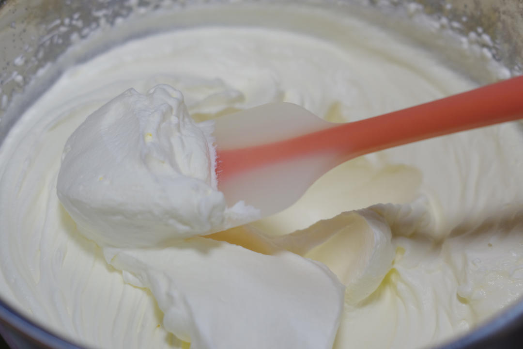 淡奶油的打发与运用（基础）（干货）