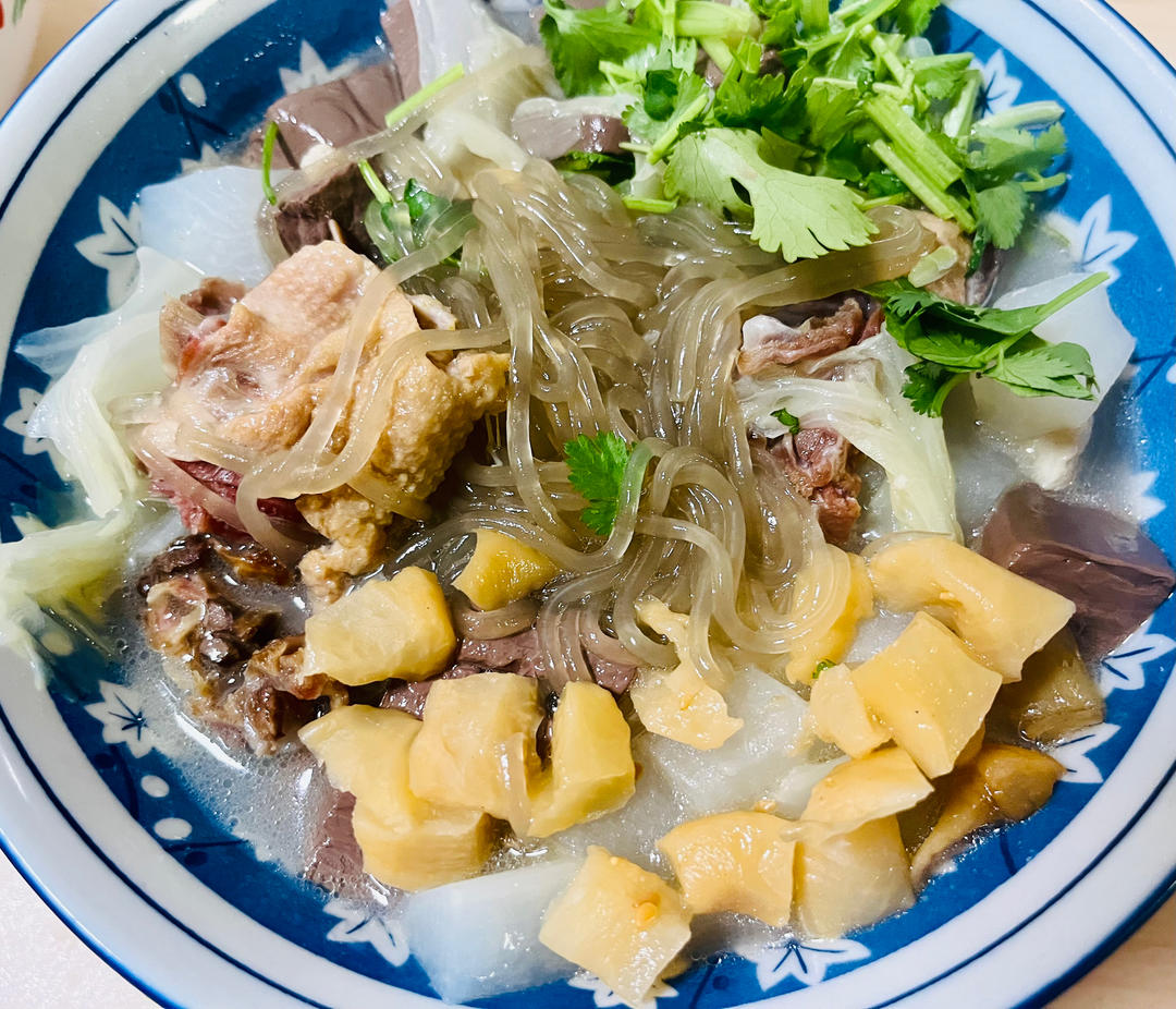 比店里还要好吃正宗的南京鸭血粉丝汤