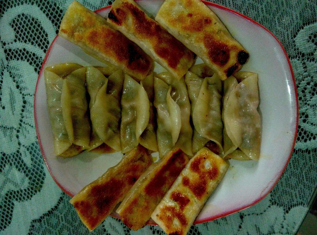 宁夏回族牛肉锅贴的做法