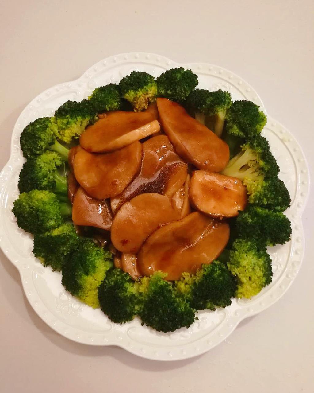 杏鲍菇扣西兰花