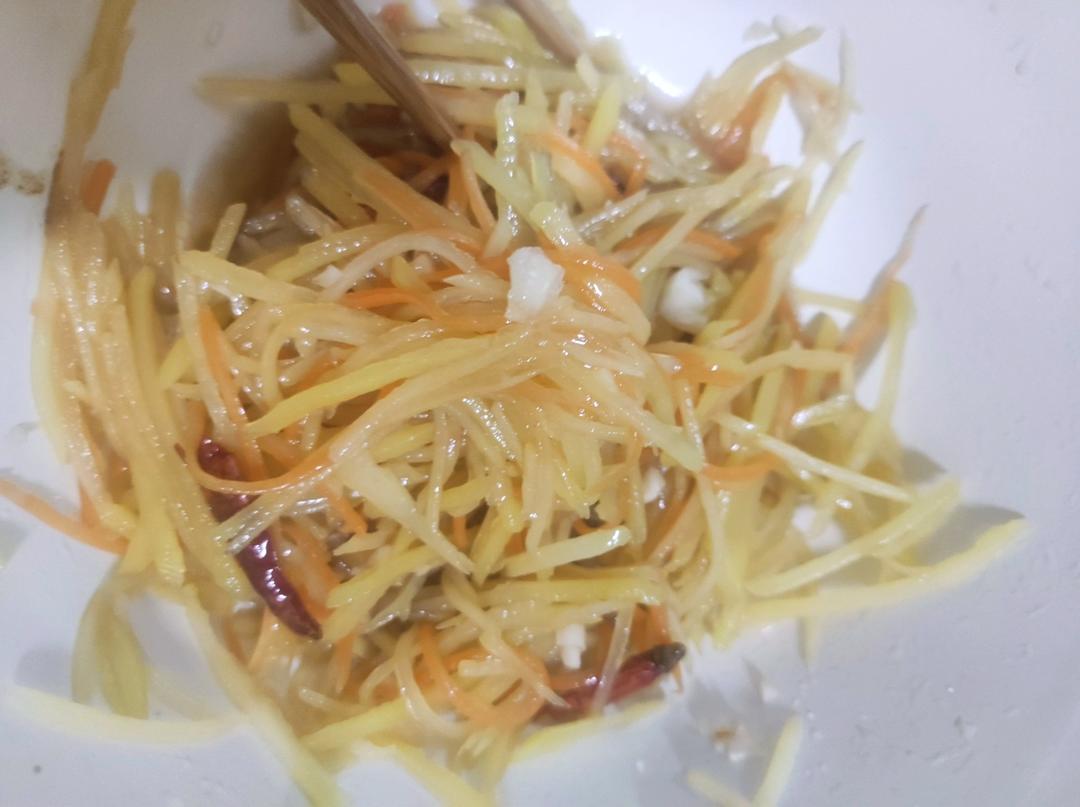 凉拌土豆丝，爽口开胃