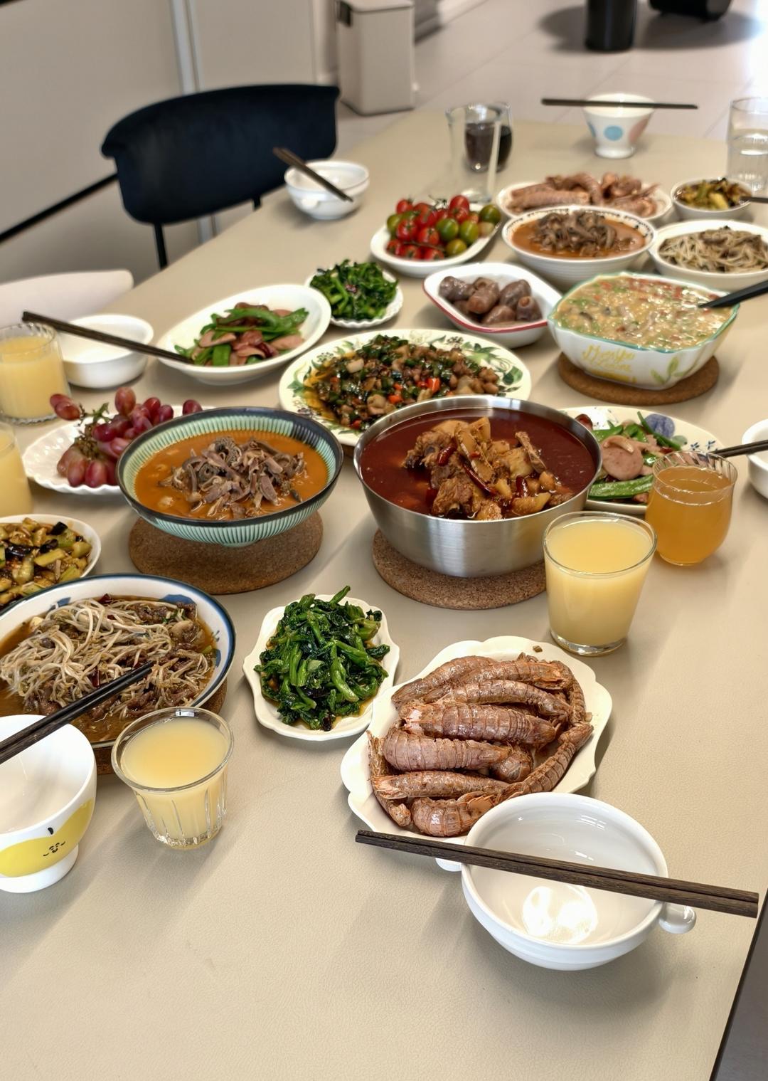 吃饱饱就开心心！