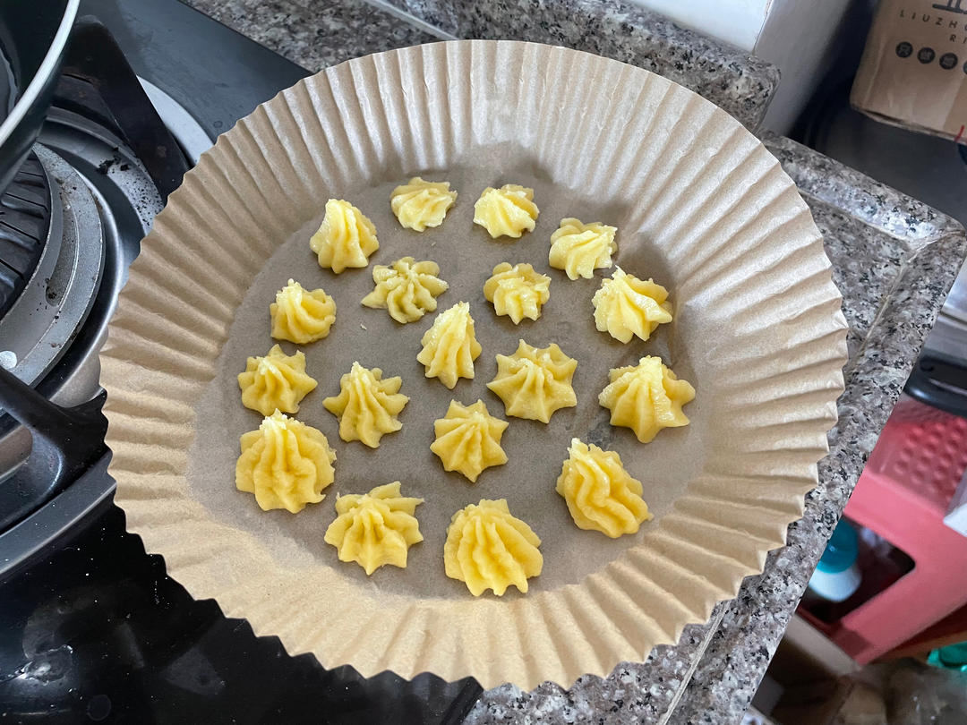 酥到掉渣的零失败黄油曲奇，新手可以一次成功！
