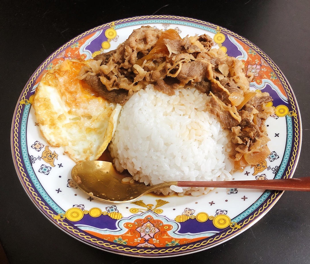 甩吉野家N条街的牛丼饭