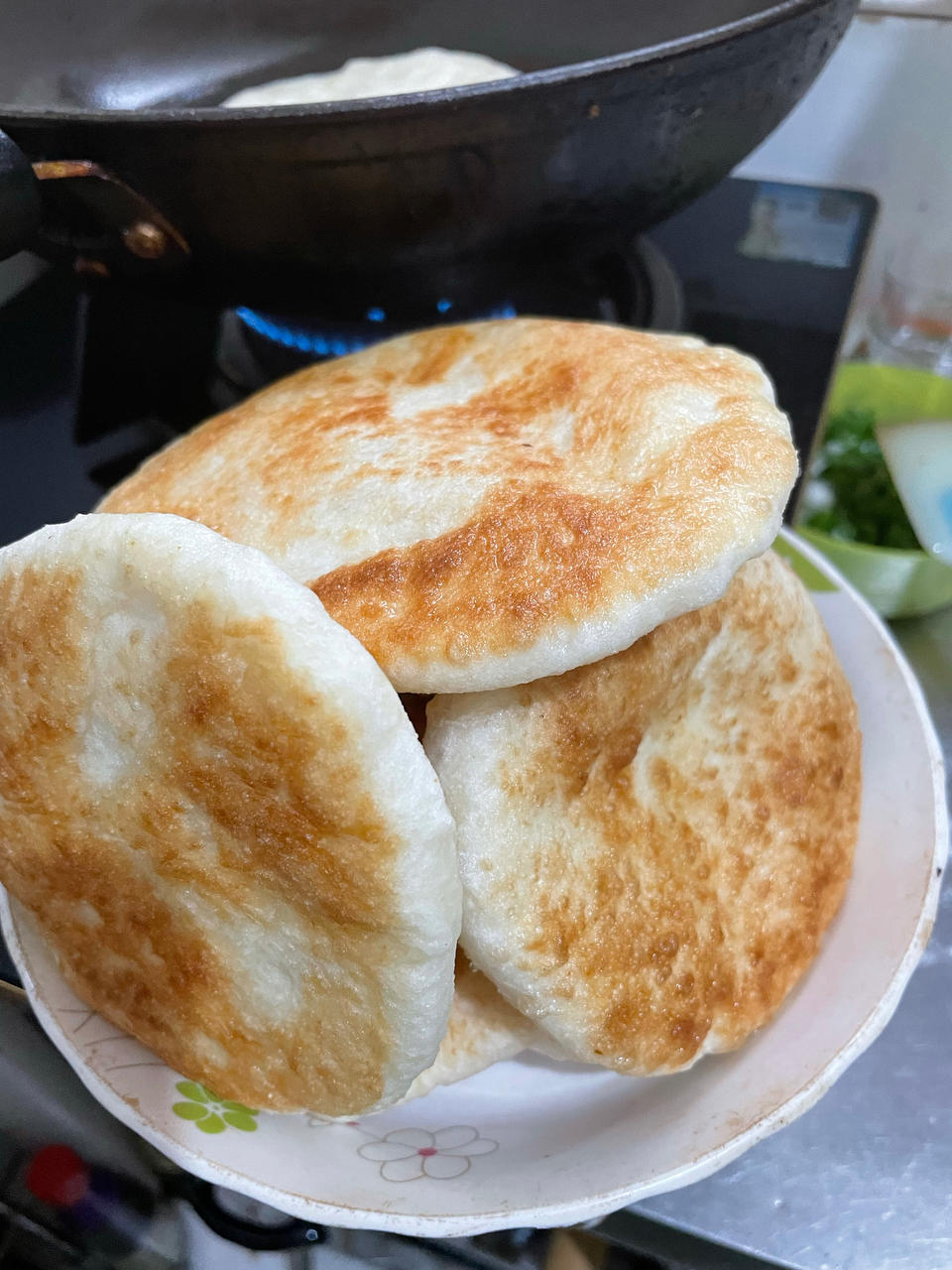 蓬松柔软的发面饼，在家就能做！