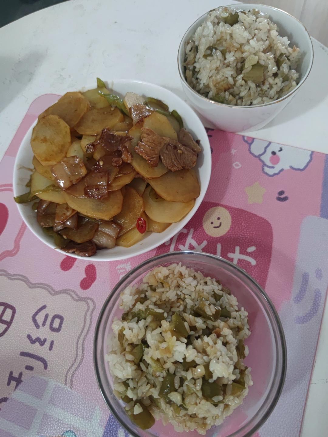 懒人版茄子焖饭——by 卷卷名字被吃掉了 20200324