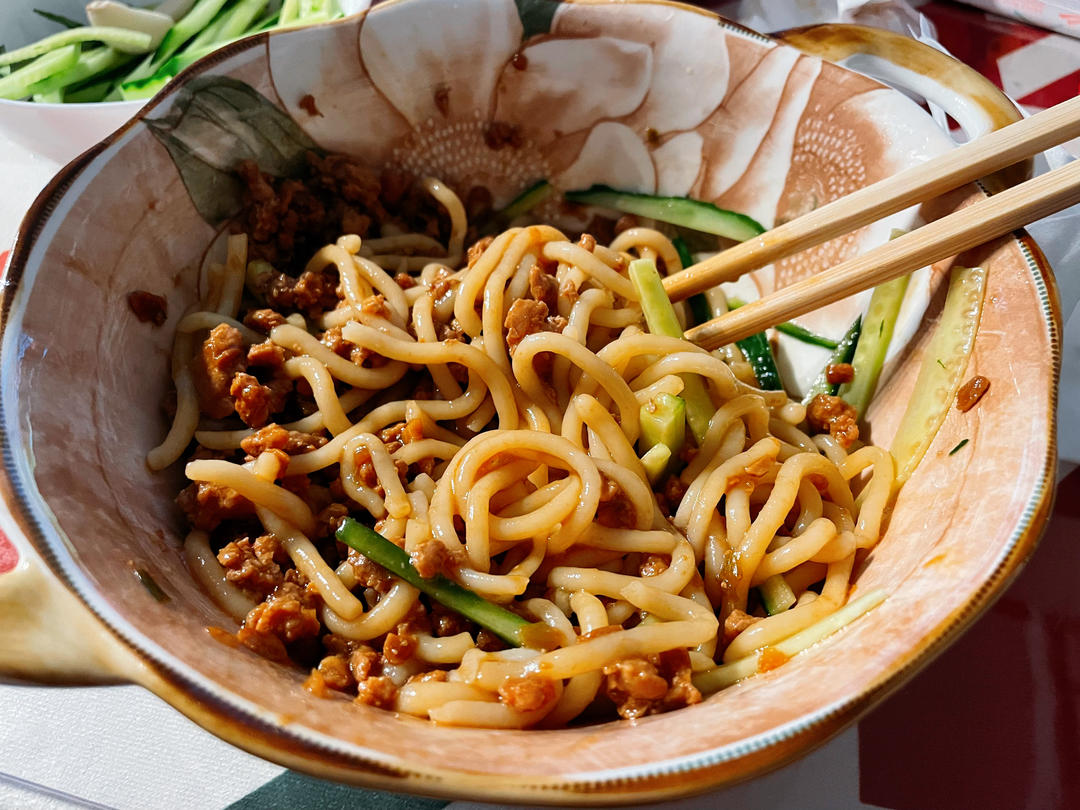 家常面~超简单又好吃的炸酱面🍜肉酱拌面