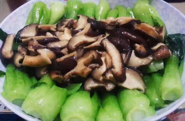 香菇炒油菜