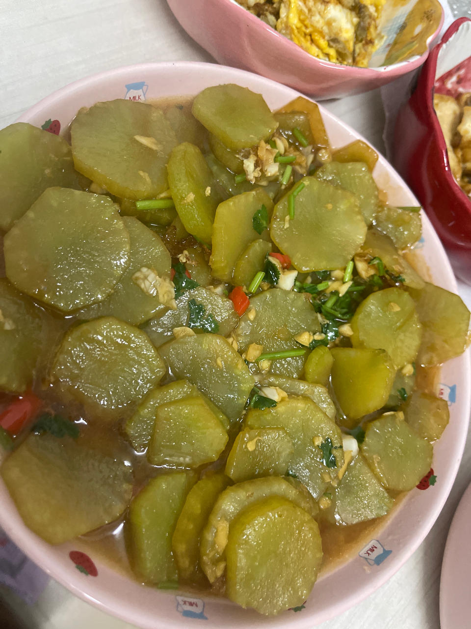 10分钟搞定的快手凉拌菜，清脆爽口的凉拌莴笋丝