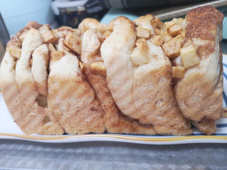 手撕苹果肉桂吐司（Pull Apart Bread）