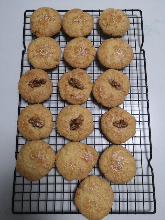 轻轻一按就碎掉的原味桃酥（不输猪油版）