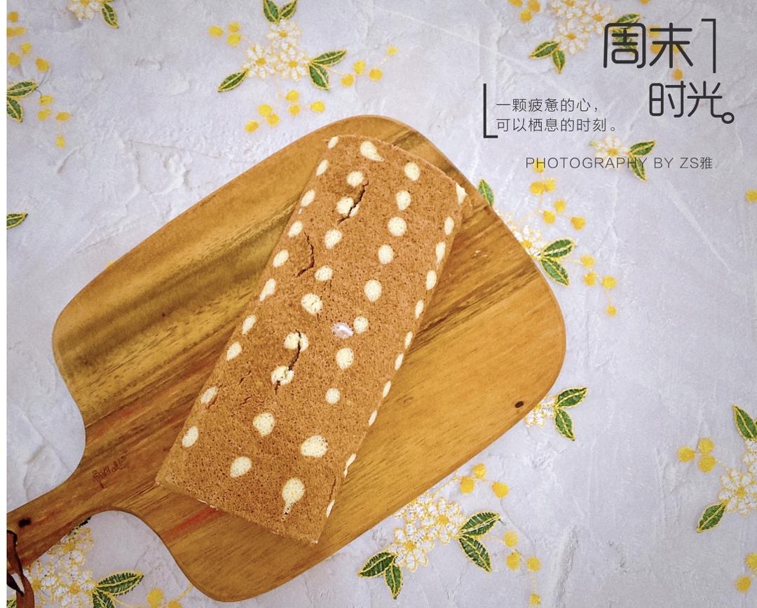 波点可可奶油蛋糕卷