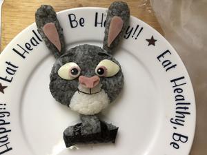 小美好——“疯狂动物城筑梦日记”爱吃胡萝卜的兔子警官的做法 步骤8