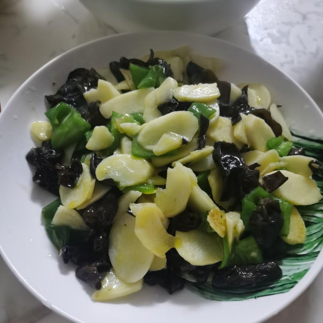 厨师长教你：“山药炒木耳”的家常做法，清爽解腻，营养美味