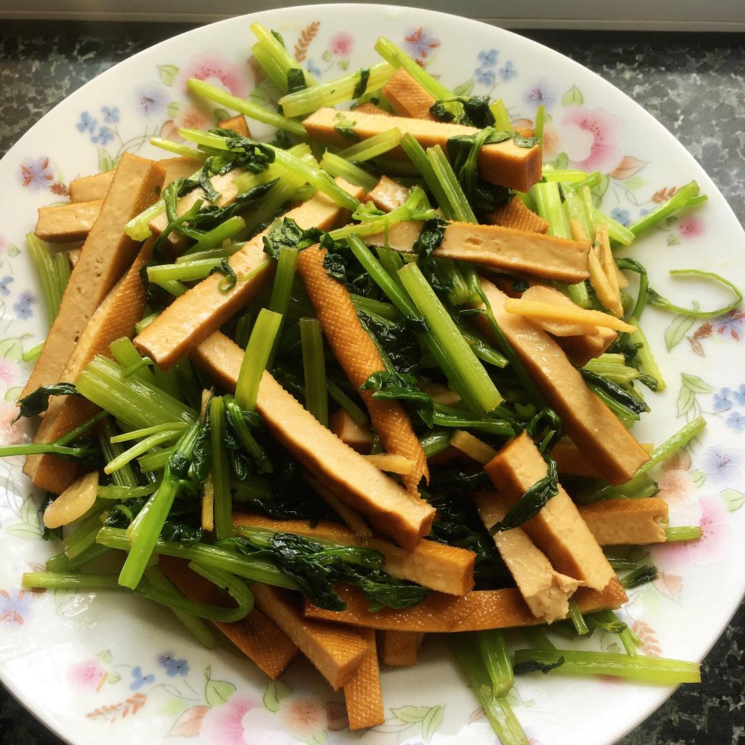 芹菜炒豆干