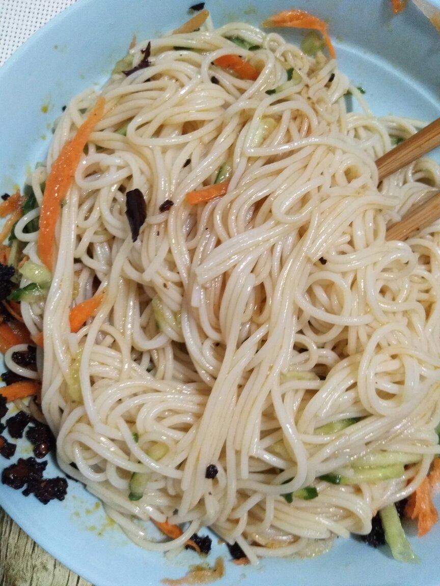 香辣凉拌面