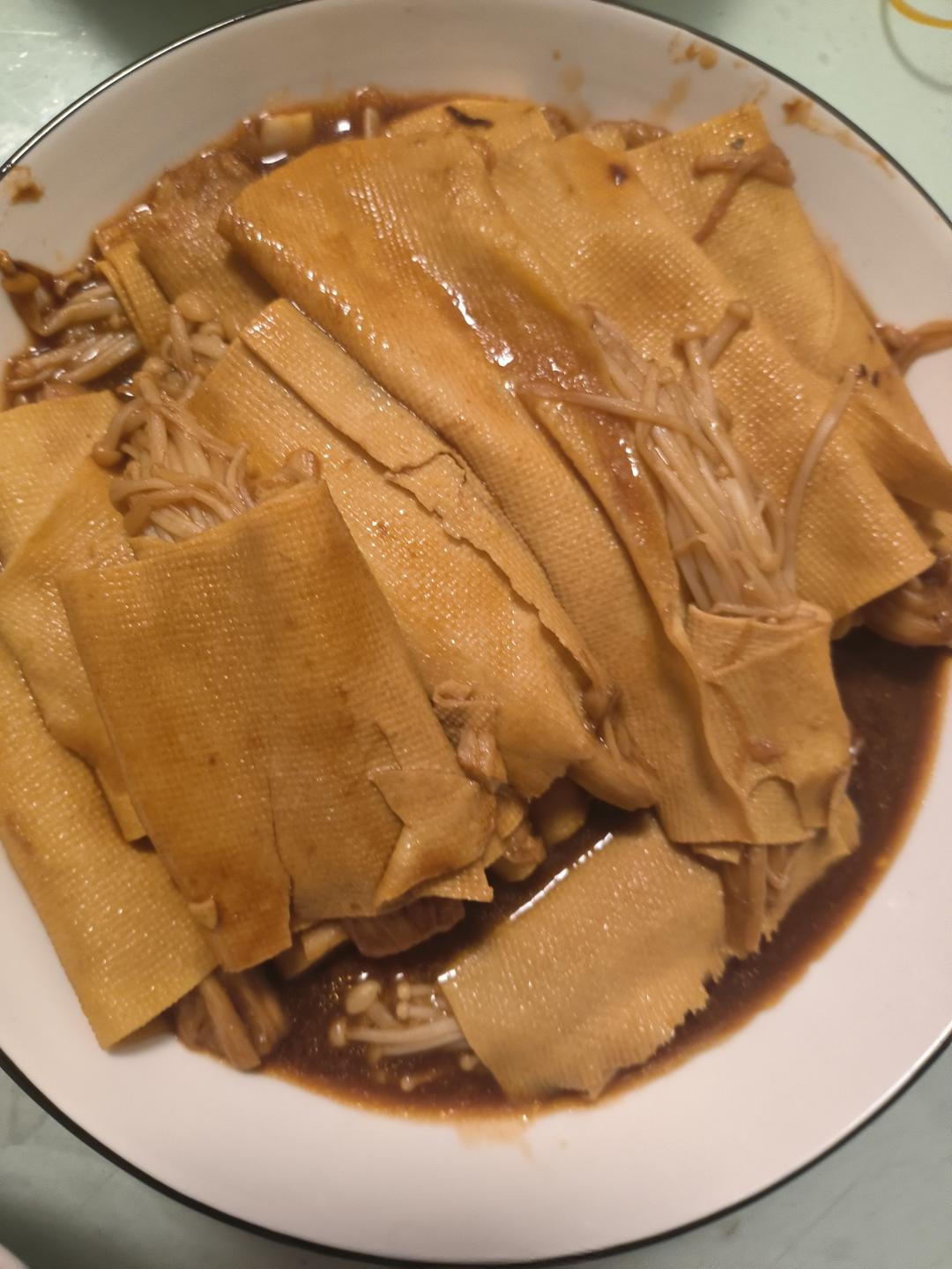 金针菇豆皮卷