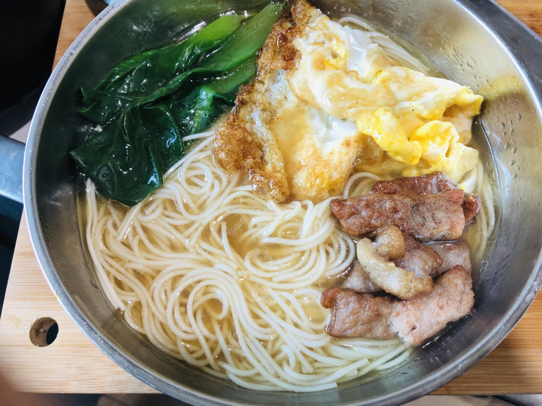 10分钟完成葱油汤面❗️好吃到汤汁都不剩下清汤面条