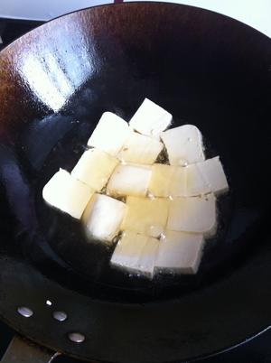 大葱烧豆腐的做法 步骤1