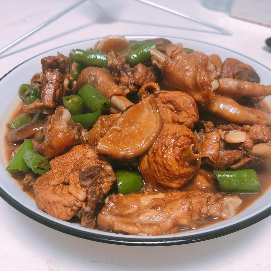 好吃到原地爆炸的黄焖鸡