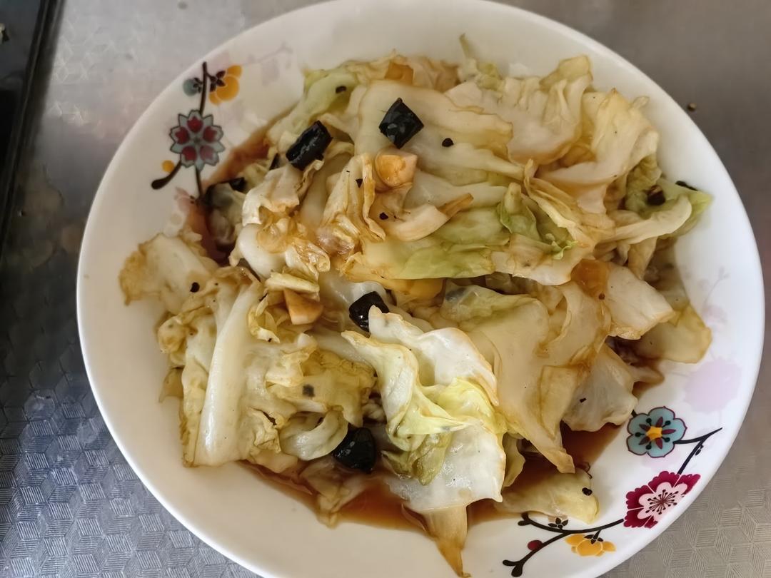阿婆手撕包菜