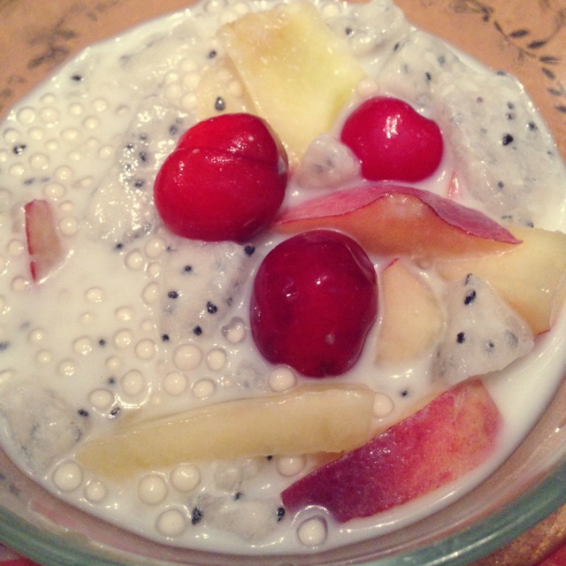 火龙果椰汁西米露