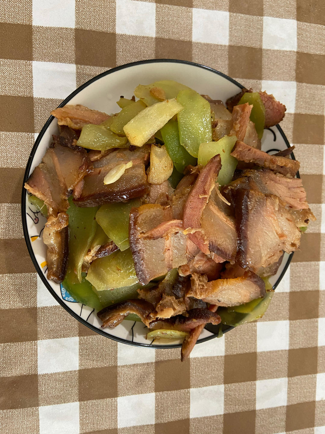 腊肉炒莴笋