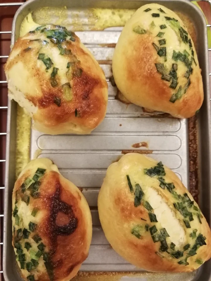 经典台式面包—香葱面包