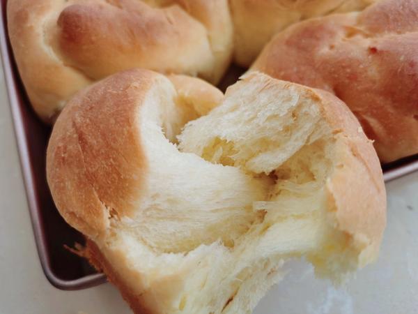 全世界最好吃没有之一的汤种布里欧修老面包