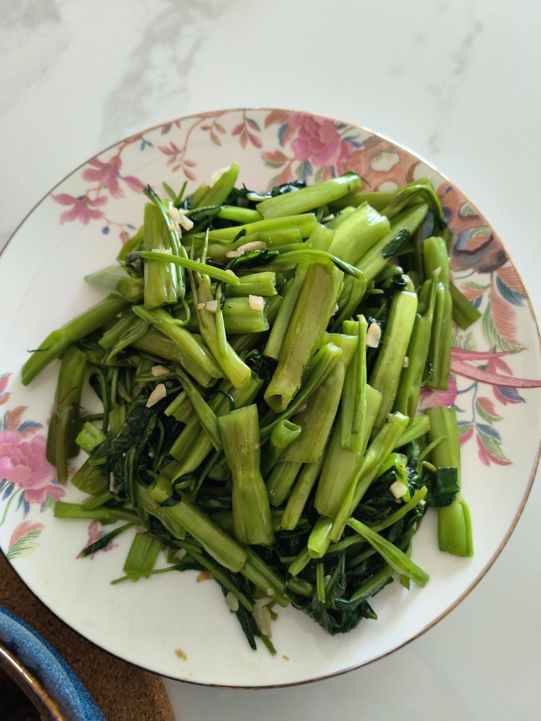 炝炒空心菜（不黑的秘密）