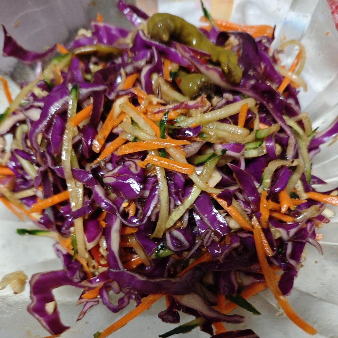 凉拌紫甘蓝