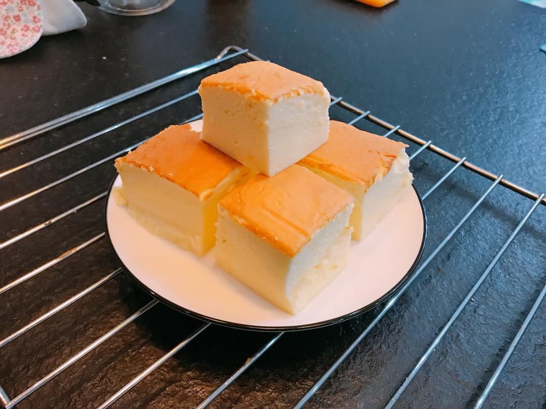 轻优格蛋糕