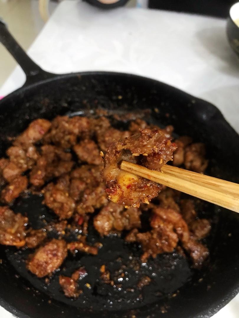 铁板烤羊肉，比西安烤肉摊还好吃😋