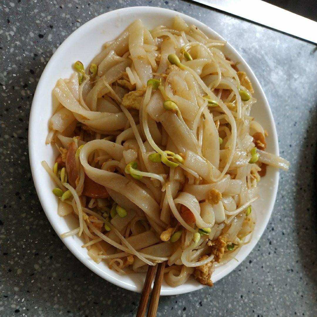 炒河粉