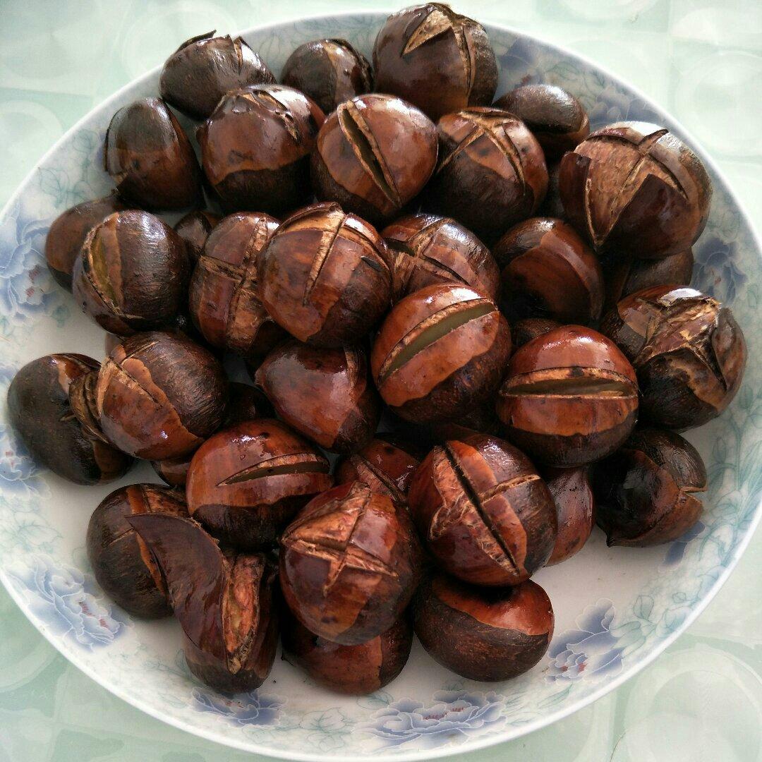 慵懒美丽的栗子