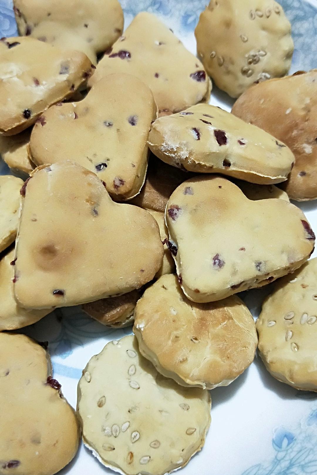 懒人乱做无油无糖香蕉小饼干