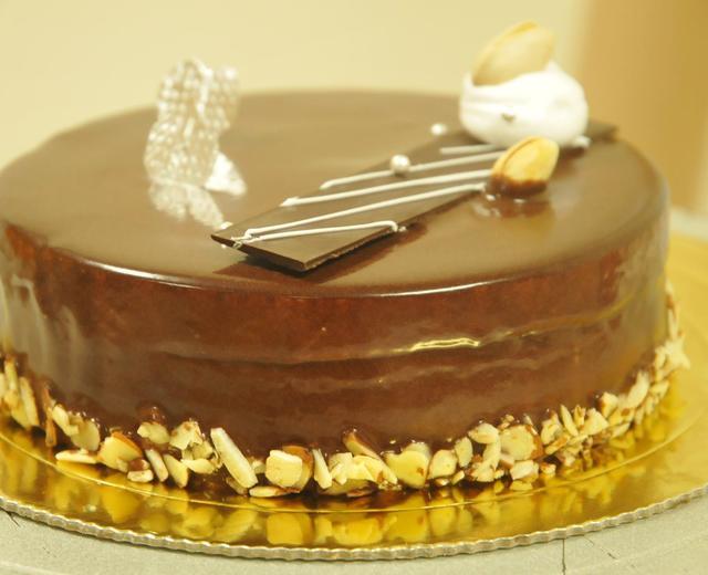 巧克力慕斯蛋糕（纵享丝滑）的做法