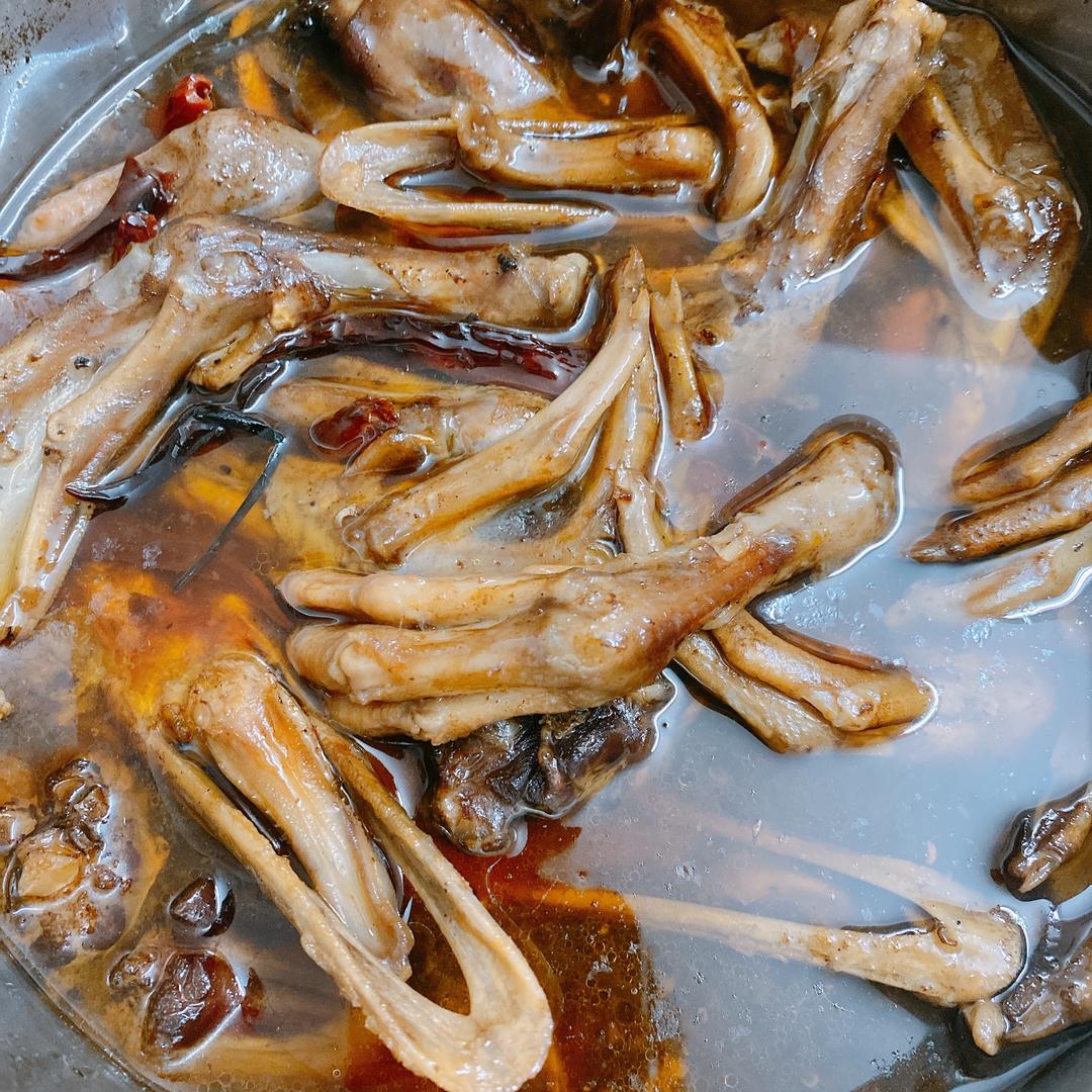 美味下酒菜～香辣卤味（鸭翅，鸭脚，鸭舍，鸭下巴）